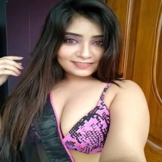 Riya - Ahmednagar Home and Hotel service genuine girls and low price and high profile and call me just now