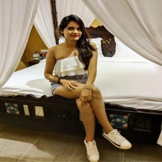 Lavanya - Chandigarh VIP call girl college girl housewife out call in call girl available