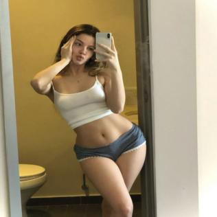 Jasmine - High profile college girls available no advance