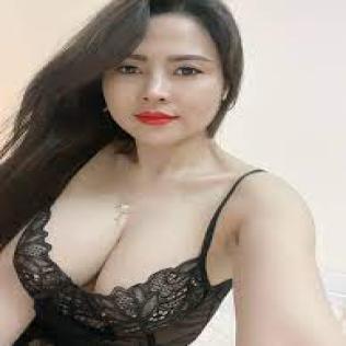 Aliza - Independent call girl in Bangalore self and secure high profile girl available in cheapest rates